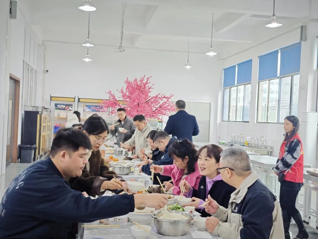 “財(cái)信人壽邵陽中支工會活動”在天香大健康產(chǎn)業(yè)園圓滿舉行